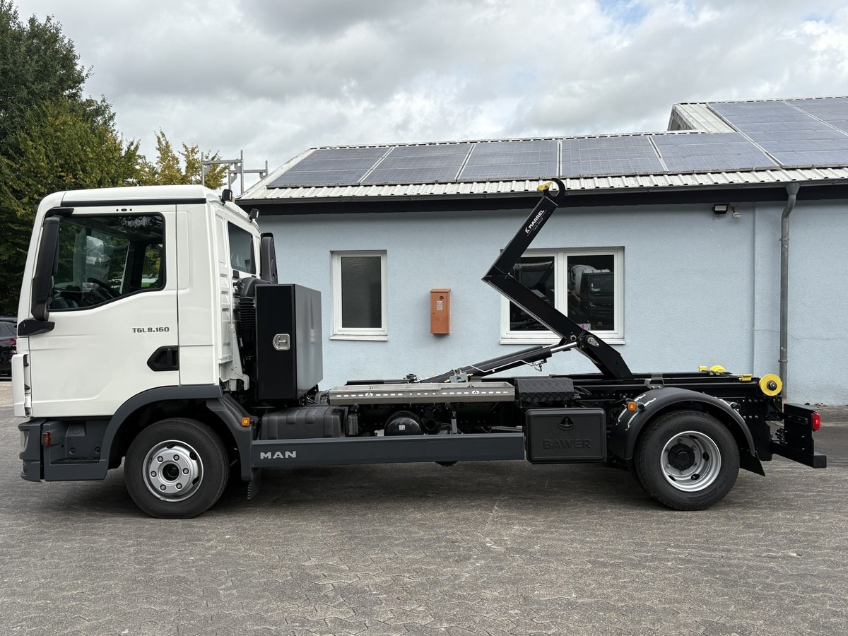 MAN TGL 8.160 BL City Abollkipper Schalter 8.190 - Camion ampliroll: photos 2 MAN TGL 8.160 BL City Abollkipper Schalter 8.190 - Camion ampliroll: photos 2