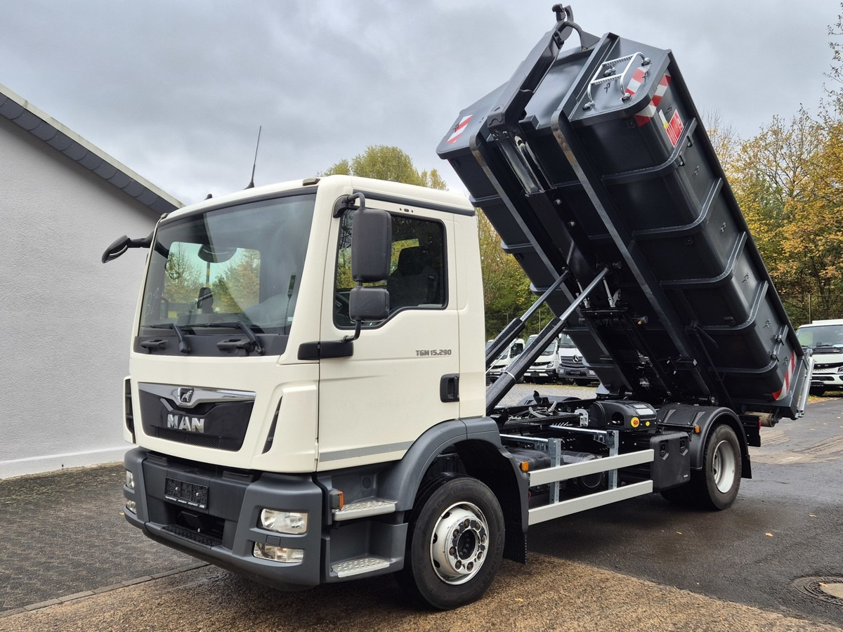 MAN TGM 15.290 BL Aut. Abrollkipper AHK - Camion ampliroll: photos 1 MAN TGM 15.290 BL Aut. Abrollkipper AHK - Camion ampliroll: photos 1