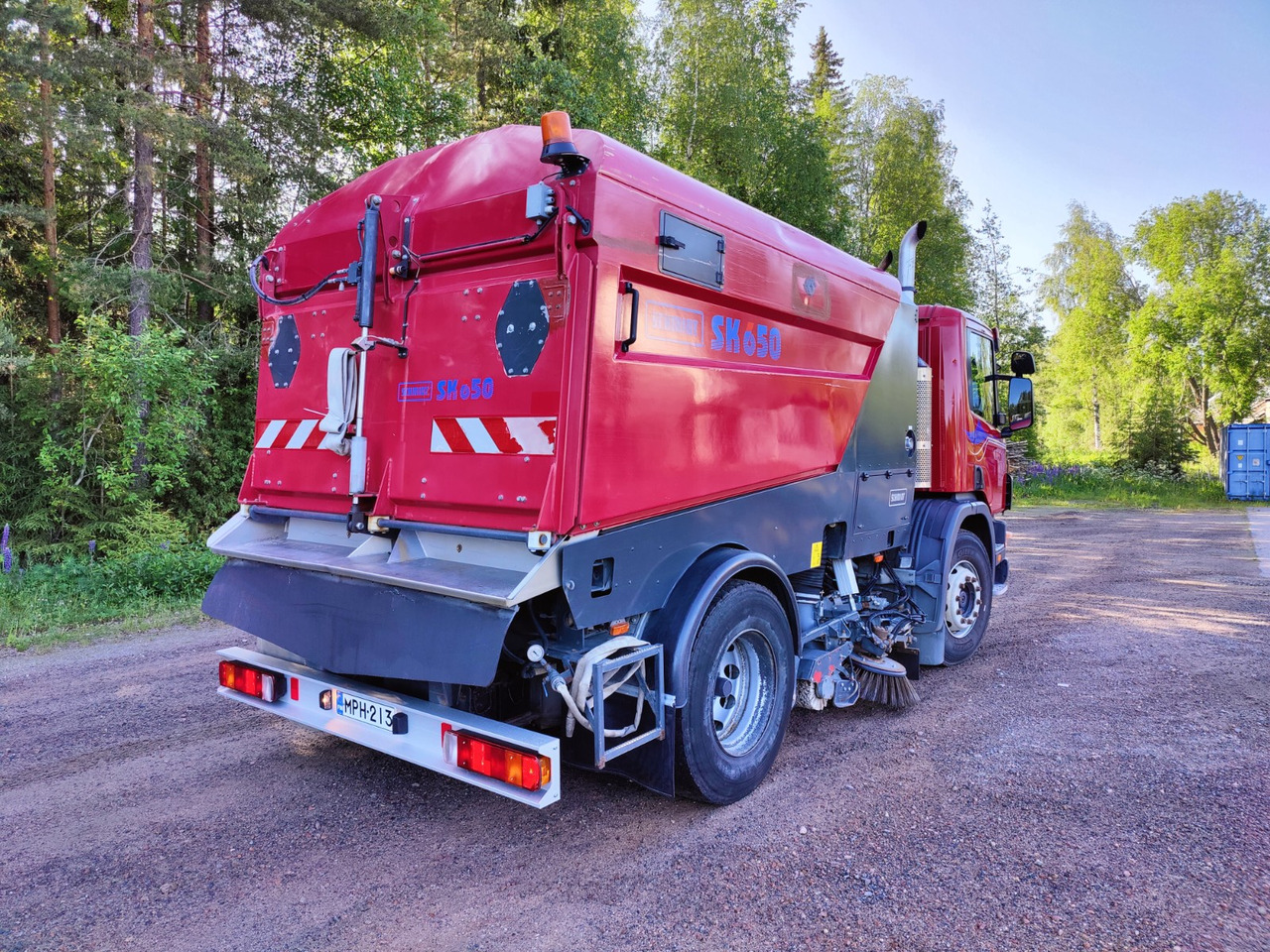SCHMIDT SK650 / Scania P94 - Balayeuse de voirie: photos 4 SCHMIDT SK650 / Scania P94 - Balayeuse de voirie: photos 4
