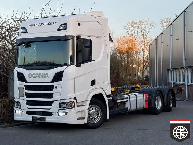 Scania R450 6X2/4 Highline Retarder Night a/c Full air - BDF CHASSIS - Concourstaat - Camion porte-conteneur/ Caisse mobile: photos 1 Scania R450 6X2/4 Highline Retarder Night a/c Full air - BDF CHASSIS - Concourstaat - Camion porte-conteneur/ Caisse mobile: photos 1