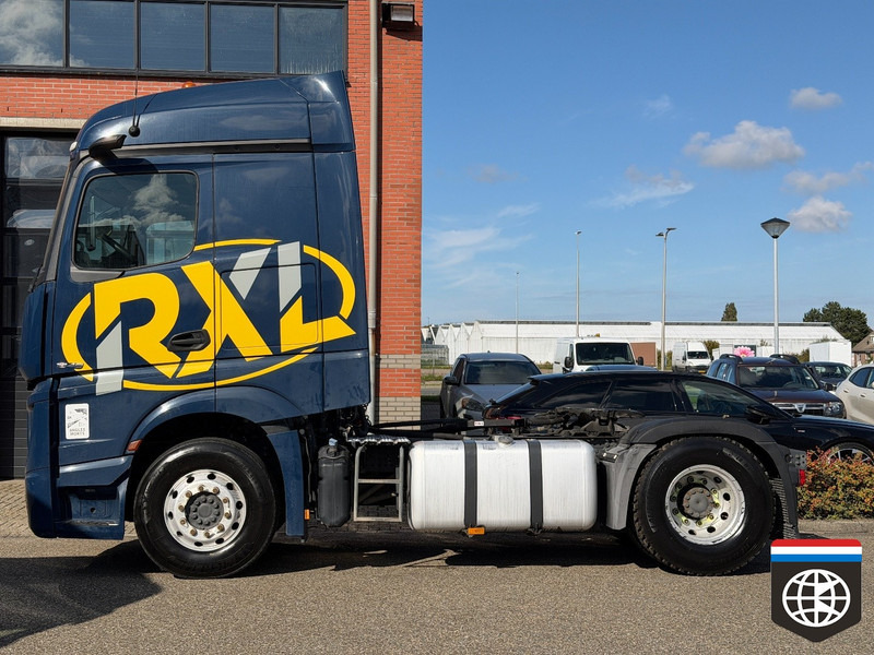 Mercedes-Benz ACTROS 1848 RETARDER / HYDRAULIC / NIGHT A/C / MIRROR CAM / 4 UNITS - Tracteur routier: photos 2 Mercedes-Benz ACTROS 1848 RETARDER / HYDRAULIC / NIGHT A/C / MIRROR CAM / 4 UNITS - Tracteur routier: photos 2