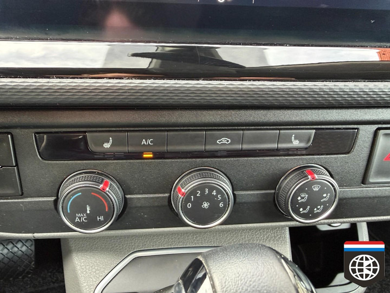 Fourgonnette Volkswagen TRANSPORTER 75 EDITION BULLI - FULL OPTION - DSG: photos 18 Fourgonnette Volkswagen TRANSPORTER 75 EDITION BULLI - FULL OPTION - DSG: photos 18