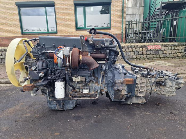 Iveco Cursor 8 - Moteur pour Camion: photos 1 Iveco Cursor 8 - Moteur pour Camion: photos 1
