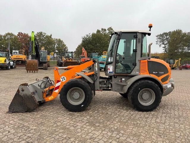 Atlas AR75e, Hydr. S.W.S., 4+1 Schaufel, Palettengabel - Chargeuse sur pneus: photos 3 Atlas AR75e, Hydr. S.W.S., 4+1 Schaufel, Palettengabel - Chargeuse sur pneus: photos 3