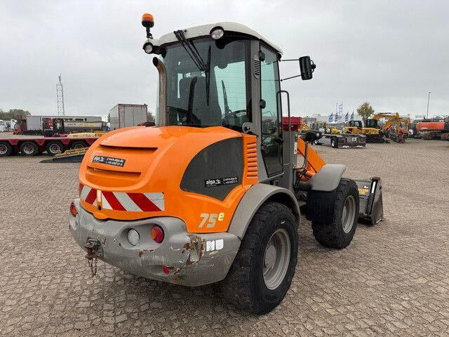 Atlas AR75e, Hydr. S.W.S., 4+1 Schaufel, Palettengabel - Chargeuse sur pneus: photos 5 Atlas AR75e, Hydr. S.W.S., 4+1 Schaufel, Palettengabel - Chargeuse sur pneus: photos 5