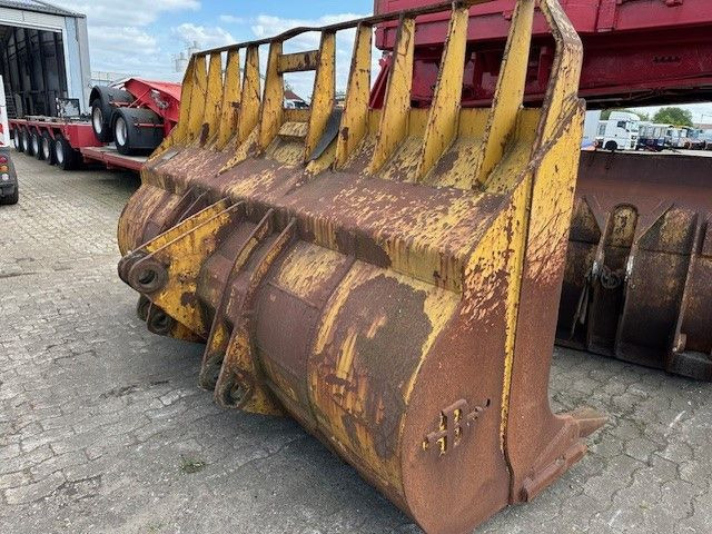 CAT 966E, Ladeschaufel, Schaufel mit Zähne, 4,5m³ - Chargeuse sur pneus: photos 3 CAT 966E, Ladeschaufel, Schaufel mit Zähne, 4,5m³ - Chargeuse sur pneus: photos 3