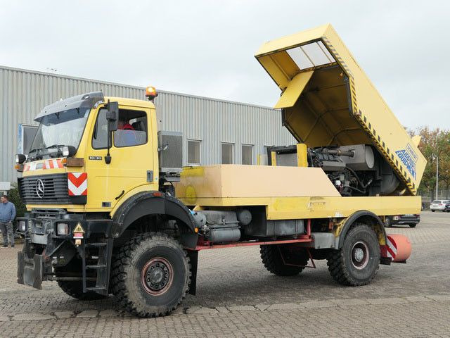 Mercedes-Benz 1838 AK 4x4, Allrad, Kehrmaschine Schmidt - Camion: photos 5 Mercedes-Benz 1838 AK 4x4, Allrad, Kehrmaschine Schmidt - Camion: photos 5