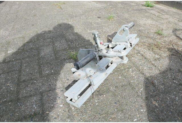 Lissmac Steingreifer, Kalksandsteinblöcke - Engins de chantier: photos 2 Lissmac Steingreifer, Kalksandsteinblöcke - Engins de chantier: photos 2