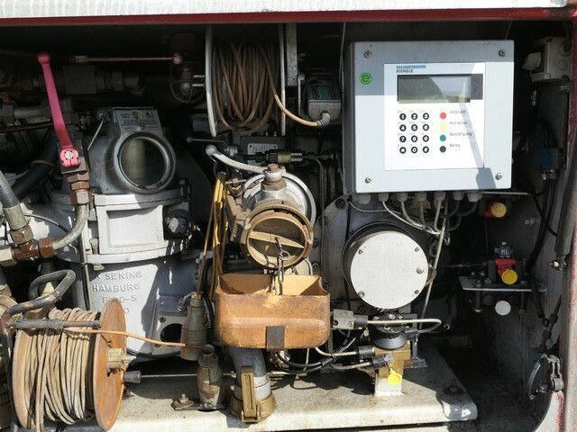 Esterer 32.700ltr., Sening Pumpe,Bodenbefüllung - Semi-remorque citerne: photos 5 Esterer 32.700ltr., Sening Pumpe,Bodenbefüllung - Semi-remorque citerne: photos 5