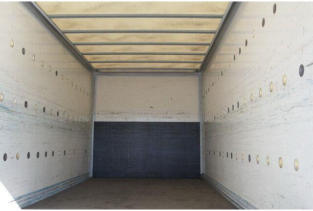 Iveco 80E18 4x2, LBW, AHK, Klima, 6.100mm lang - crédit-bail Iveco 80E18 4x2, LBW, AHK, Klima, 6.100mm lang: photos 9