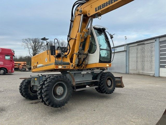 Liebherr A 904 C Litronic/SW System SW48/Klima/Kamera - Pelle sur pneus: photos 2 Liebherr A 904 C Litronic/SW System SW48/Klima/Kamera - Pelle sur pneus: photos 2