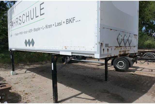 Lubtheen WKO 715, Wechselkoffer, BDF, Rolltor - Châssis cabine: photos 3 Lubtheen WKO 715, Wechselkoffer, BDF, Rolltor - Châssis cabine: photos 3