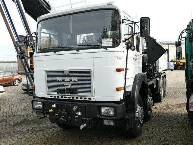 MAN 34.440 8x8, Allrad, Kran, 2x Seilwinde, 2x AHK - Grue auxiliaire: photos 5 MAN 34.440 8x8, Allrad, Kran, 2x Seilwinde, 2x AHK - Grue auxiliaire: photos 5