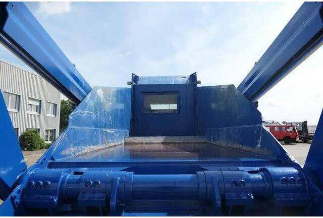 Camion - système de câble MAN 41.480 TGS 8x4, gr. Federpaket, 37tkm, 4-Achser: photos 9 Camion - système de câble MAN 41.480 TGS 8x4, gr. Federpaket, 37tkm, 4-Achser: photos 9