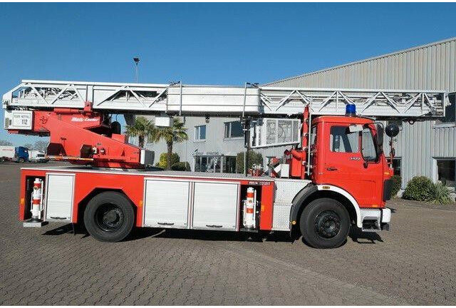 Mercedes-Benz 1422 F 4x2, Drehleiter DLK 23-12, Metz, 30m - Camion de pompier: photos 2 Mercedes-Benz 1422 F 4x2, Drehleiter DLK 23-12, Metz, 30m - Camion de pompier: photos 2