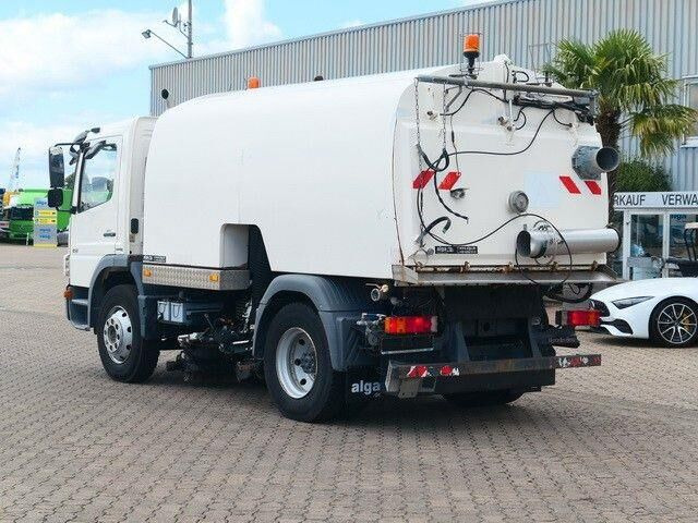 Mercedes-Benz 1518 LKO Atego 4x2, Kobit-Aufbau, 8m³,Wassertank - Balayeuse de voirie: photos 5 Mercedes-Benz 1518 LKO Atego 4x2, Kobit-Aufbau, 8m³,Wassertank - Balayeuse de voirie: photos 5