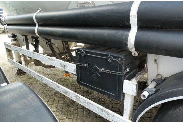 SPITZER SF 2743 PI, Zement, Alu-Felgen, 43m³, 1 Kammer - Semi-remorque citerne: photos 5 SPITZER SF 2743 PI, Zement, Alu-Felgen, 43m³, 1 Kammer - Semi-remorque citerne: photos 5