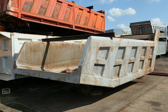 Stahl- Hinterkippmulde ca. 18 cbm, Hilfsrahmen - Benne pour poids lourds: photos 3 Stahl- Hinterkippmulde ca. 18 cbm, Hilfsrahmen - Benne pour poids lourds: photos 3