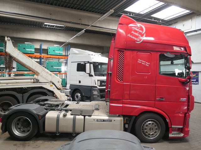 DAF XF 460, SSC, Retarder, Klima, VA+HA-Luftfederung - Tracteur routier: photos 3 DAF XF 460, SSC, Retarder, Klima, VA+HA-Luftfederung - Tracteur routier: photos 3