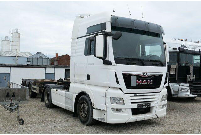 MAN 18.460 TGX XXL 4x2, Spoiler, Intarder, 2x Tank - Tracteur routier: photos 2 MAN 18.460 TGX XXL 4x2, Spoiler, Intarder, 2x Tank - Tracteur routier: photos 2