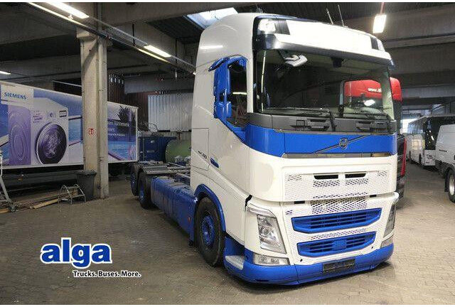 Volvo FH 500 6x2, BDF, Lenk-Lift,Standklima,VEB-Bremse - Châssis cabine: photos 1 Volvo FH 500 6x2, BDF, Lenk-Lift,Standklima,VEB-Bremse - Châssis cabine: photos 1
