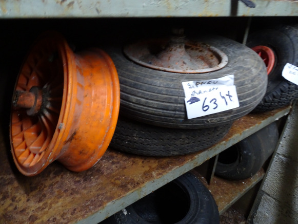 2 Roues de brouette, 2 Roues de diable, Jante plastique - Roue complète pour Tracteur agricole: photos 1 2 Roues de brouette, 2 Roues de diable, Jante plastique - Roue complète pour Tracteur agricole: photos 1