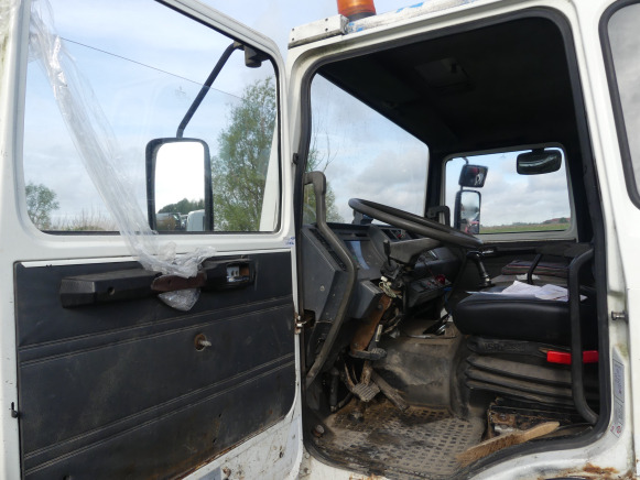Camion benne basculante Renault 40 ABE 4 (2006-329.446 km) - Camion benne: photos 5 Camion benne basculante Renault 40 ABE 4 (2006-329.446 km) - Camion benne: photos 5