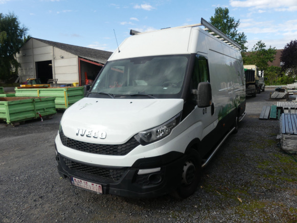Camionnette Iveco Daily (2016-134.234 km) - Fourgon utilitaire: photos 1 Camionnette Iveco Daily (2016-134.234 km) - Fourgon utilitaire: photos 1