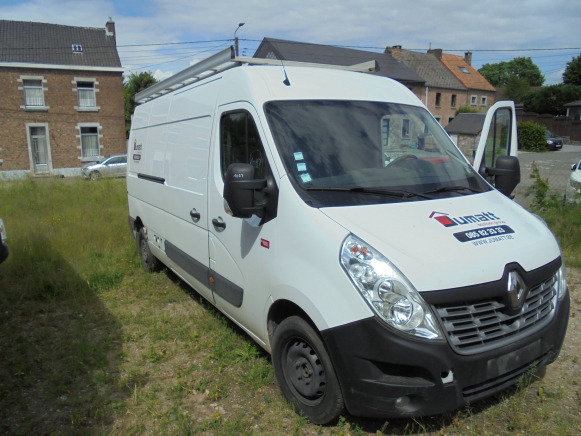 Camionnette RENAULT MASTER - Châssis n°VF6MF000263398117 - Fourgon utilitaire: photos 2 Camionnette RENAULT MASTER - Châssis n°VF6MF000263398117 - Fourgon utilitaire: photos 2