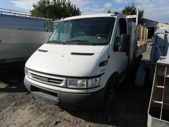 Camionnette benne basculante Iveco 35C10 (2006-196.690 km) - Utilitaire benne: photos 1 Camionnette benne basculante Iveco 35C10 (2006-196.690 km) - Utilitaire benne: photos 1