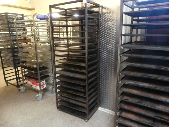 Chariot de four avec platine 60x40 cm (4 bords) - Matériel de boulangerie: photos 2 Chariot de four avec platine 60x40 cm (4 bords) - Matériel de boulangerie: photos 2