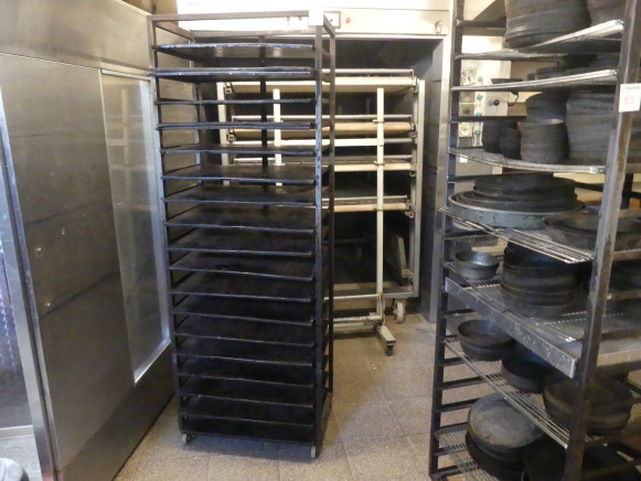 Chariot de four avec platine 60x45 cm - Matériel de boulangerie: photos 2 Chariot de four avec platine 60x45 cm - Matériel de boulangerie: photos 2