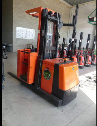 Chariot élévateur de magasinage BT OME 100M - Préparateur de commandes: photos 4 Chariot élévateur de magasinage BT OME 100M - Préparateur de commandes: photos 4