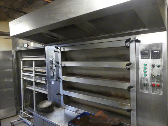 Four au mazout avec chambre étuve Ooms - Matériel de boulangerie: photos 2 Four au mazout avec chambre étuve Ooms - Matériel de boulangerie: photos 2