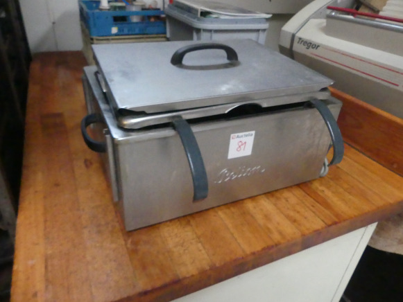 Friteuse à boule de Berlin Pelion, Allongeuse à pistolet marque et modèle illisible - Matériel de boulangerie: photos 1 Friteuse à boule de Berlin Pelion, Allongeuse à pistolet marque et modèle illisible - Matériel de boulangerie: photos 1