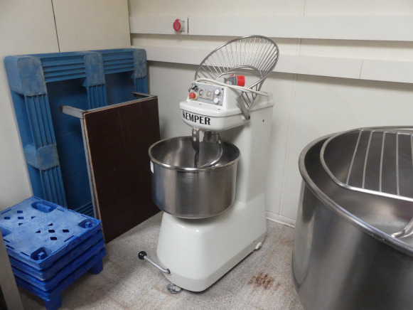 Pétrin à spirale Kemper - Matériel de boulangerie: photos 2 Pétrin à spirale Kemper - Matériel de boulangerie: photos 2