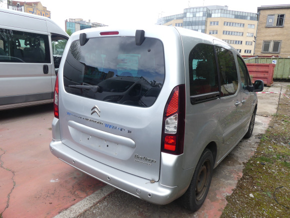 REF:1-GDN-498 - Citroen Berlingo (2013-60.292 km) - Numéro de châssis : VF77J9HP0DJ611290 - Voiture: photos 5 REF:1-GDN-498 - Citroen Berlingo (2013-60.292 km) - Numéro de châssis : VF77J9HP0DJ611290 - Voiture: photos 5