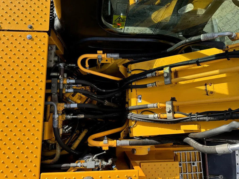 Pelle sur pneus JCB JS175W 2008 NL Machine!: photos 13