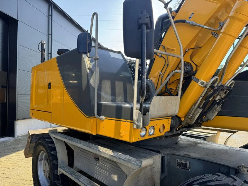 Liebherr A918 Engcon NL MACHINE - Pelle sur pneus: photos 3 Liebherr A918 Engcon NL MACHINE - Pelle sur pneus: photos 3