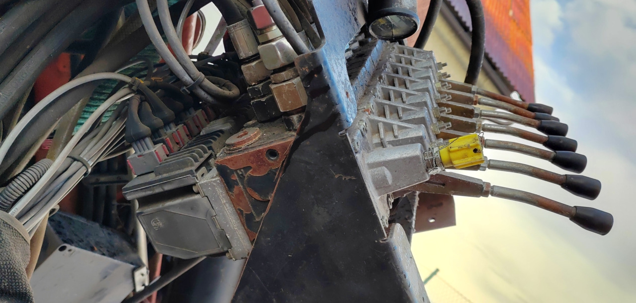 Grue auxiliaire DANFOSS proportional control valve, Steuerblock PALFINGER, FASSI, PM, EFFER..: photos 1