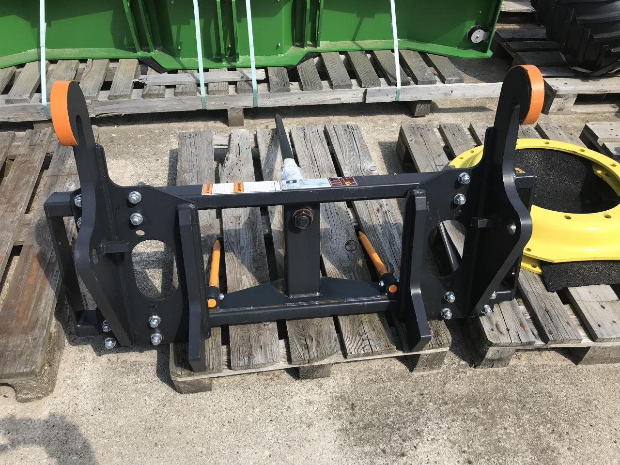 ALÖ Ballenspieß - Chargeur frontal pour tracteur: photos 5 ALÖ Ballenspieß - Chargeur frontal pour tracteur: photos 5