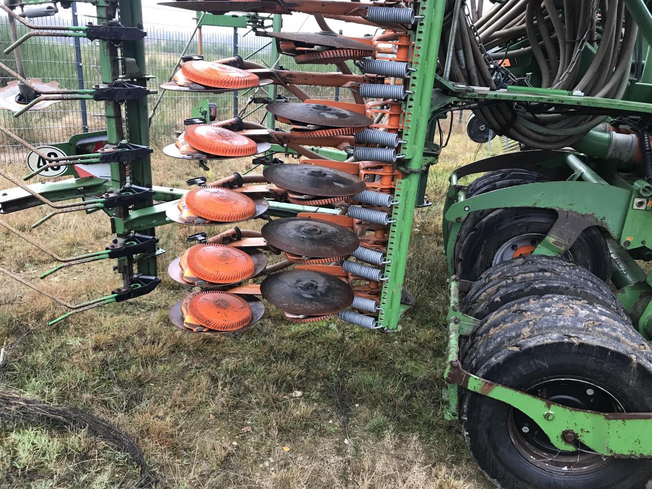 Amazone Cirrus 6001 Special - Semoir: photos 5 Amazone Cirrus 6001 Special - Semoir: photos 5