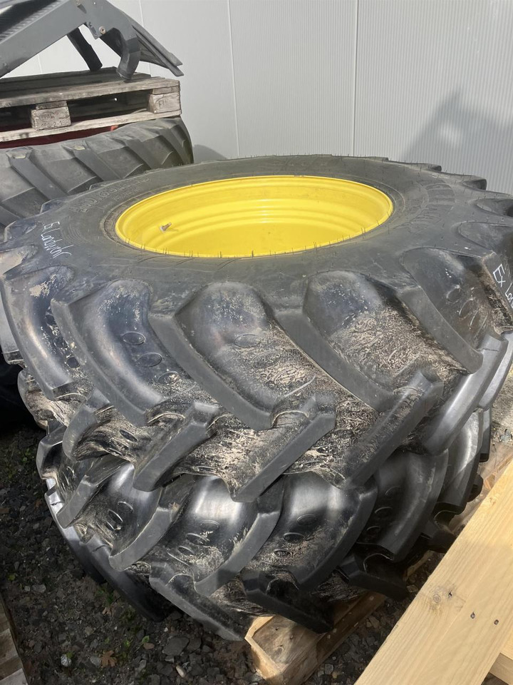 BKT 460/85R30 - Pneu pour Machine agricole: photos 1 BKT 460/85R30 - Pneu pour Machine agricole: photos 1