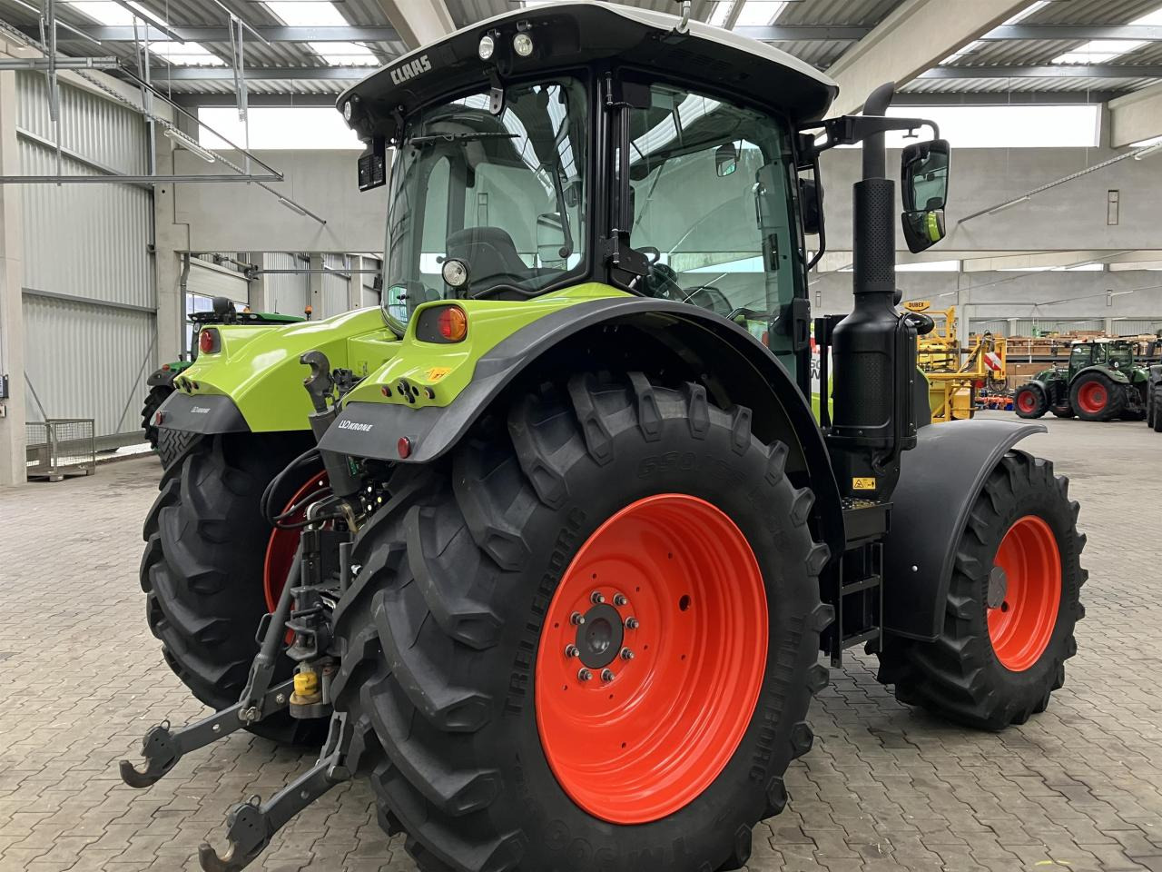 CLAAS Arion 550 - Tracteur agricole: photos 4 CLAAS Arion 550 - Tracteur agricole: photos 4