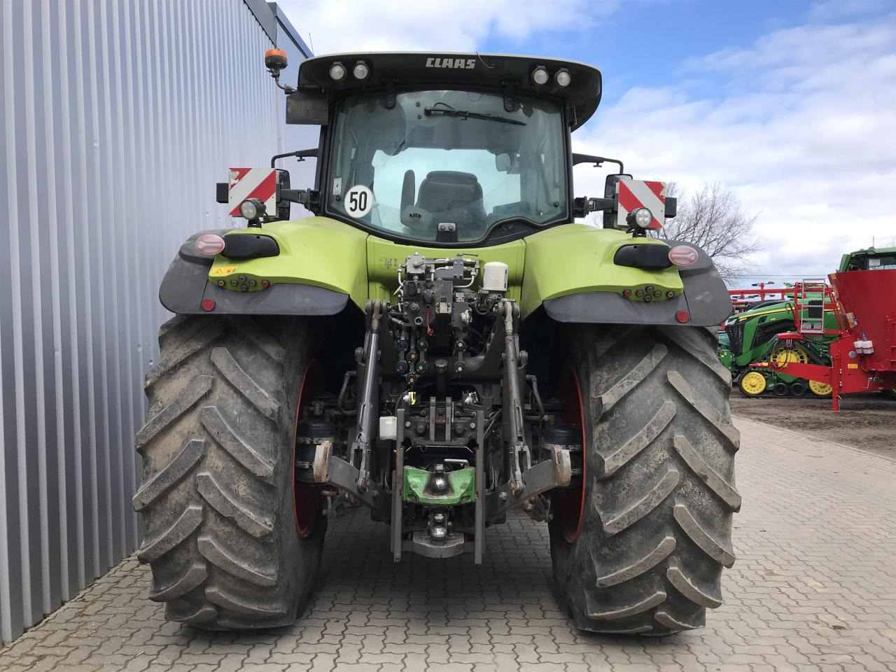 CLAAS Axion 870 - Tracteur agricole: photos 5 CLAAS Axion 870 - Tracteur agricole: photos 5