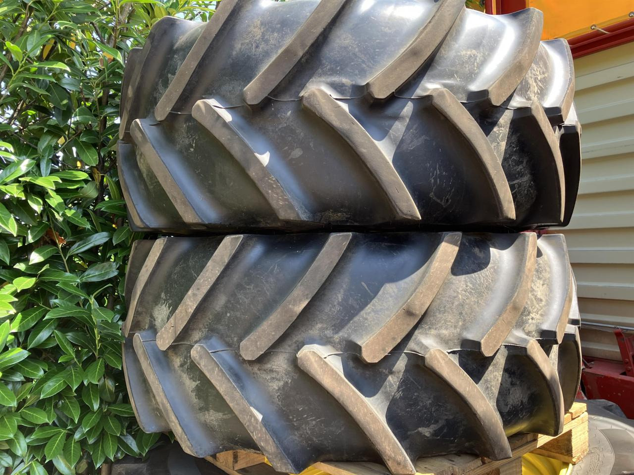 Continental 480/70R24 - Pneu pour Machine agricole: photos 1 Continental 480/70R24 - Pneu pour Machine agricole: photos 1