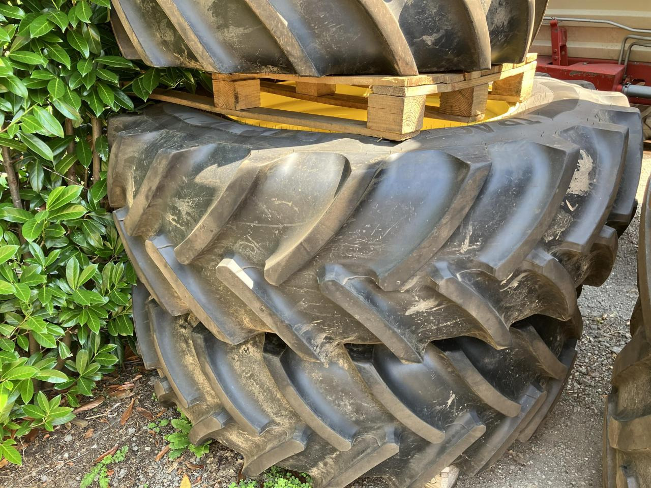 Continental 520/70R38 - Pneu pour Machine agricole: photos 1 Continental 520/70R38 - Pneu pour Machine agricole: photos 1