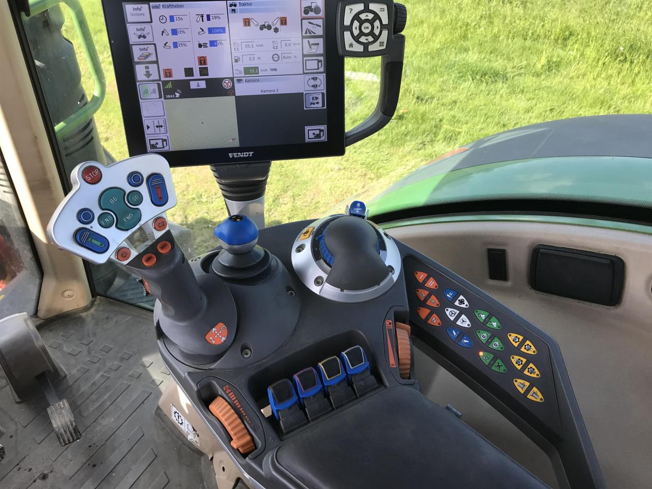 Tracteur agricole Fendt 724 Vario: photos 10 Tracteur agricole Fendt 724 Vario: photos 10