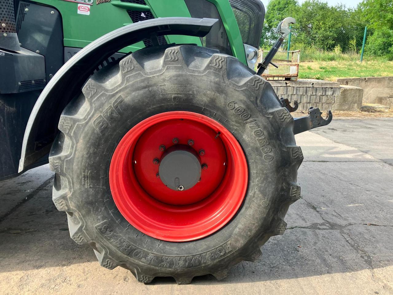 Fendt 826 Profi Plus - Tracteur agricole: photos 3 Fendt 826 Profi Plus - Tracteur agricole: photos 3