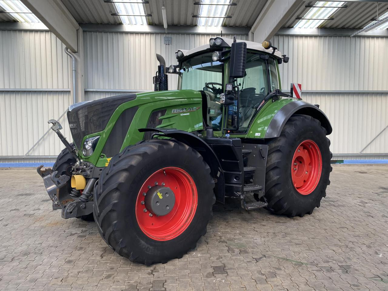 Fendt 933 Vario Profi Plus - Tracteur agricole: photos 1 Fendt 933 Vario Profi Plus - Tracteur agricole: photos 1